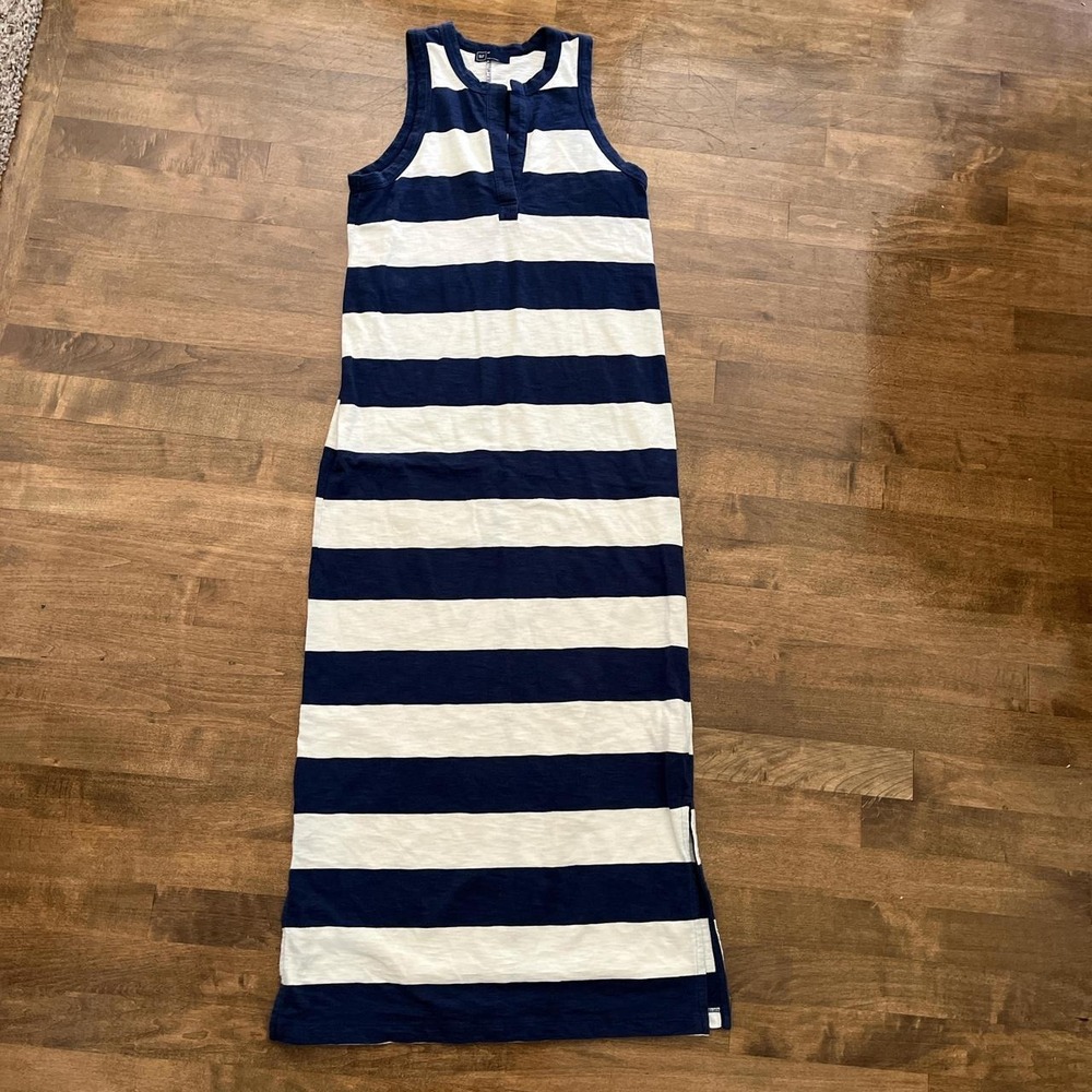 Knit sleeveless gap dress